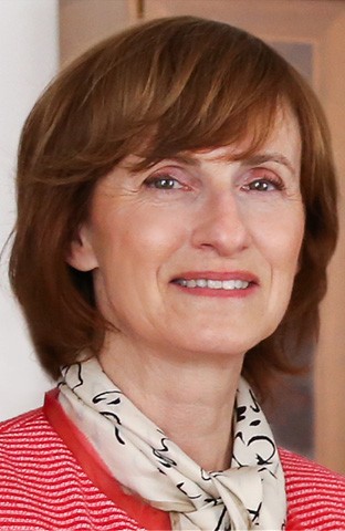 Mag. Nina Betetto