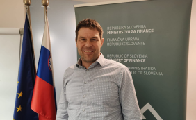 Miha Piber: Fursov klepetalni robotek je v dobrega pol leta odgovoril na 800 tisoč vprašanj