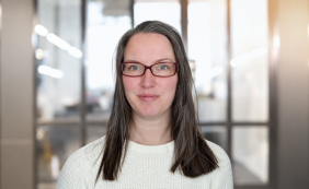 Iz vsega je mogoče ustvariti teorijo zarote – merila za delovanje spletnih vplivnežev?